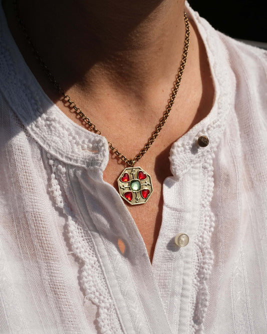 Heart Garden Pendant with peridot-coloured cushion-cut crystal and delicate floral heart stones, art deco inspired jewelry, exclusive jewellery.