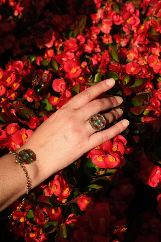 Heart Garden Ring with peridot-coloured cushion-cut crystal and floral heart-shaped stones, exclusive jewelry, art deco inspired jewellery.